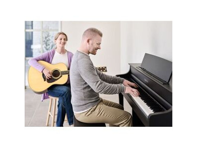 Yamaha Clavinova CLP845 Digital Piano click to zoom image