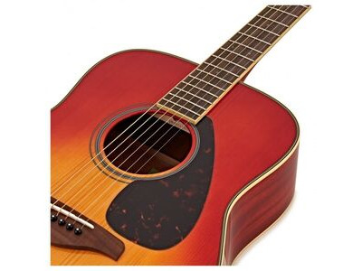 Yamaha FG820II Acoustic Guitar Autumn Burst click to zoom image