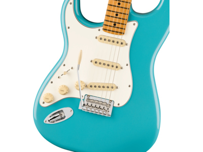 Fender Player II Stratocaster[REG] Left-Hand, Maple Fingerboard, Aquatone Blue click to zoom image
