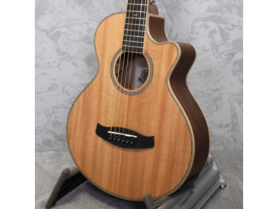 Tanglewood TRTCEBW Travel Size Electro Acoustic Guitar